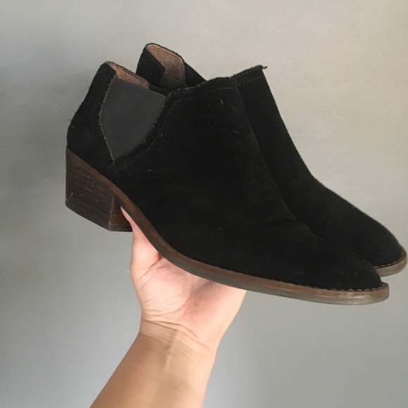 Lucky Brand Faux Suede Black Booties! - Picture 1 of 6
